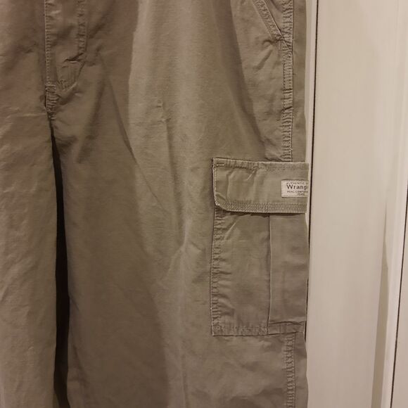 Wrangler Men's Cargo Rip Stop Tan Khaki Size 40x32 Wrangler NWT - Picture 4 of 7